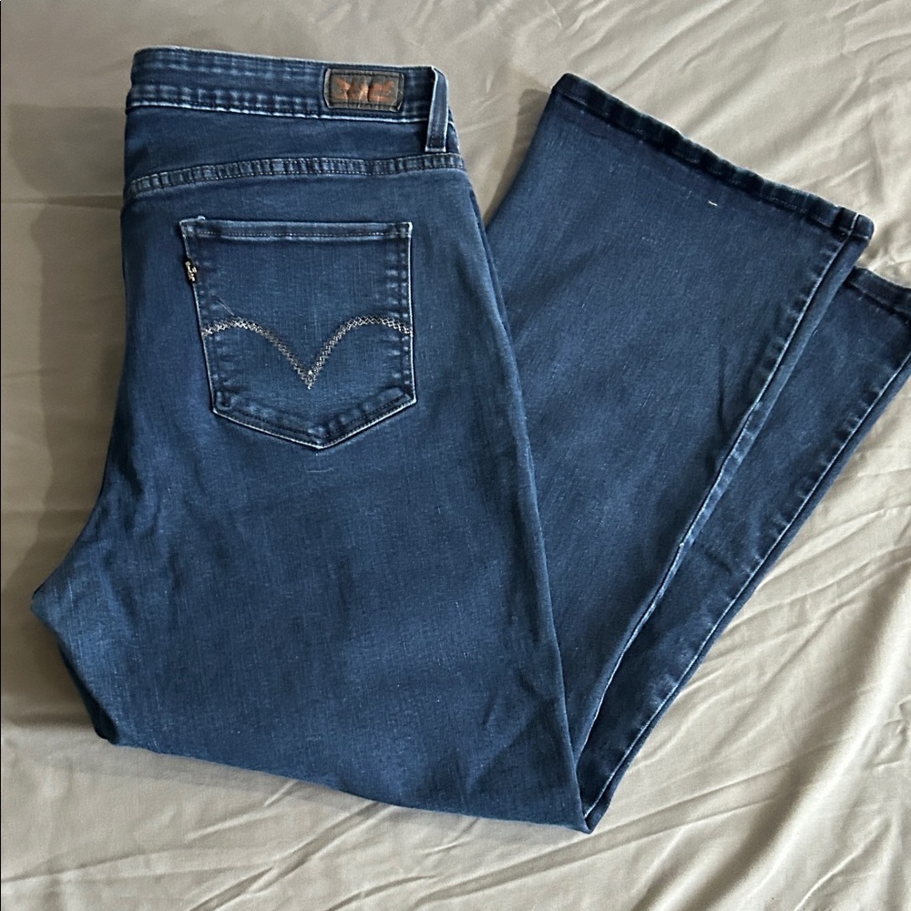 Women’s Levi's Classic 512 Boot Cut Blue Jeans